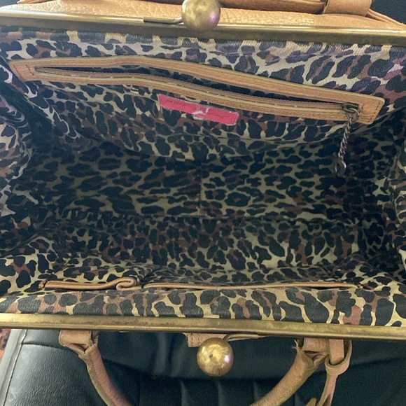 Betsy Johnson Unique Leather Tote/Purse in Beige with Several Outside Pockets - Picture 11 of 13